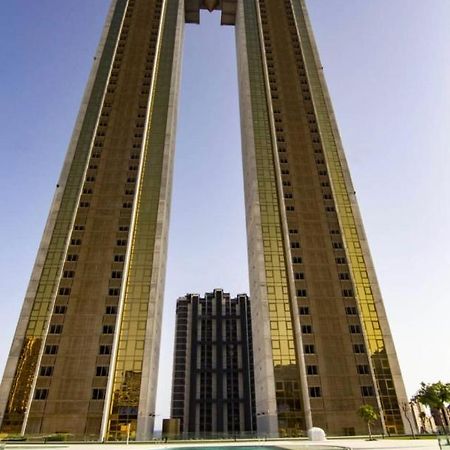 Intempo Celia-Apartment At Famous Intempo Building เบนิดอร์ม ภายนอก รูปภาพ